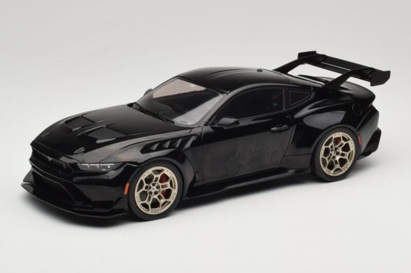 Ford Mustang S650 GTD Noir IXO 1:18 MCG18578 Métal