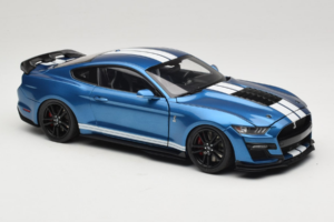 Ford Mustang Shelby GT500 S550 Atlas Blue Metallic IXO 1:18 18RDC244-FO Métal — image 6 sur 8