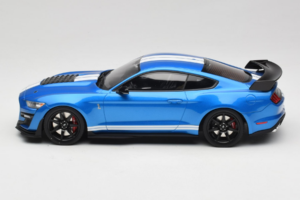 Ford Mustang Shelby GT500 S550 Bleu GT Spirit 1:18 GT268 Résine — image 3 sur 6