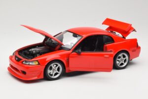Ford Mustang SVT Cobra R SN95 Rouge Maisto 1:18 531872 Métal — image 2 sur 8