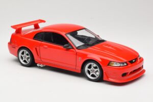 Ford Mustang SVT Cobra R SN95 Rouge Maisto 1:18 531872 Métal — image 6 sur 8