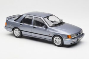 Ford Sierra RS Cosworth Bleu Clair MCG 1:18 MCG18174 Métal — image 4 sur 6