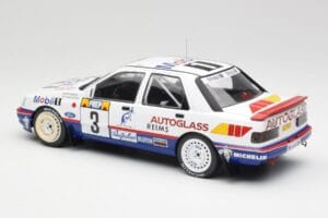 Ford Sierra RS Cosworth 4x4 #3 M. Biasion / T. Siviero Rally Monte Carlo 1992 MCG 1:18 MCG18355R Métal — image 5 sur 6