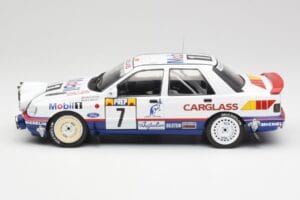 Ford Sierra RS Cosworth 4x4 #7 F. Delecour / D. Grataloup Rally Monte Carlo 1992 MCG 1:18 MCG18356R Métal — image 3 sur 6