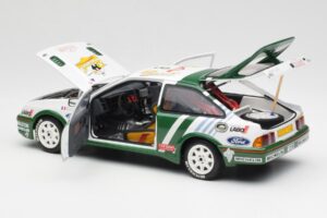 Ford Sierra RS Cosworth #8 D. Auriol / B. Occelli Rally Tour de Corse 1988 AUTOart 1:18 88812 Métal — image 5 sur 8