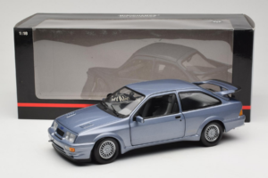 Ford Sierra RS Cosworth Bleu Minichamps 1:18 150084002 Métal — image 8 sur 8