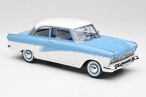 Ford Taunus 17M P2 Bleu Clair & Blanc BoS Models 1:18 BOS019 Métal — image 4 sur 6