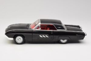 Ford Thunderbird Noir Anson 1:18 30344 Métal — image 4 sur 8