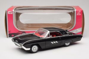 Ford Thunderbird Noir Anson 1:18 30344 Métal — image 8 sur 8