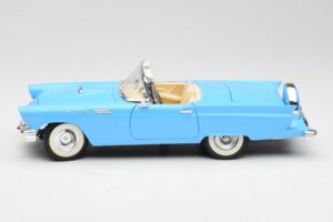 Ford Thunderbird Cabriolet Bleu Road Signature 1:18 92358 Métal — image 4 sur 8