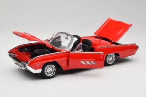 Ford Thunderbird Cabriolet Rouge Anson 1:18 30334 Métal — image 2 sur 8