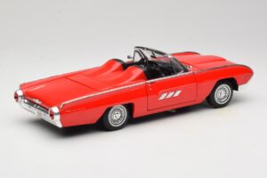 Ford Thunderbird Cabriolet Rouge Anson 1:18 30334 Métal — image 3 sur 8