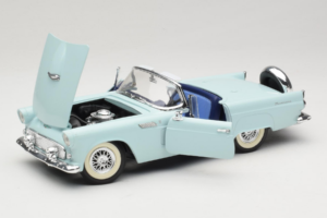 Ford Thunderbird Vert Revell 1:18 8804-G1 Métal — image 2 sur 8