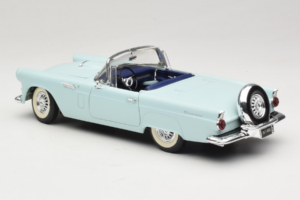 Ford Thunderbird Vert Revell 1:18 8804-G1 Métal — image 7 sur 8