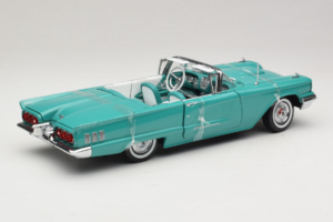 Ford Thunderbird Cabriolet Vert Sun Star 1:18 4315-P1 Métal — image 2 sur 6