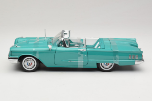 Ford Thunderbird Cabriolet Vert Sun Star 1:18 4315-P1 Métal — image 3 sur 6