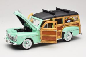 Ford Woody Panel Wagon Vert Menthe Road Signature 1:18 20028 Métal — image 2 sur 8