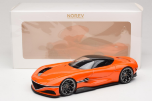 Genesis X Gran Berlinetta VGT Orange Magma Norev 1:18 188032 Métal — image 6 sur 6