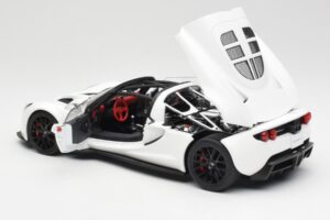 Hennessey Venom GT Blanc AUTOart 1:18 75404 Métal — image 5 sur 8