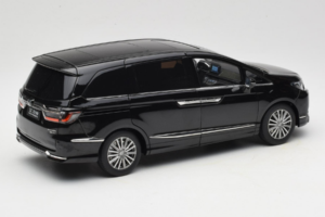 Honda Elysion Bleu Foncé OEM 1:18 26701 Métal — image 3 sur 8