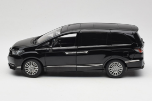 Honda Elysion Bleu Foncé OEM 1:18 26701 Métal — image 4 sur 8