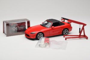 Honda S2000 AP2 Type S New Formula Red MotorHelix 1:18 M85112 Métal — image 2 sur 9