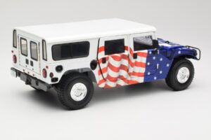 Hummer H1 AM General Gore-Lieberman Humvee America Exoto 1:18 1807 Métal — image 3 sur 8