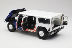 Hummer H1 AM General Gore-Lieberman Humvee America Exoto 1:18 1807 Métal — image 5 sur 8