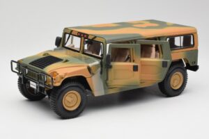 Hummer H1 Station Wagon Military Maisto 1:18 56049 Métal — image 2 sur 8