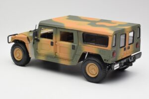 Hummer H1 Station Wagon Military Maisto 1:18 56049 Métal — image 7 sur 8