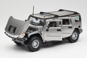 Hummer H2 Argent Maisto 1:18 7449569 Métal — image 2 sur 8
