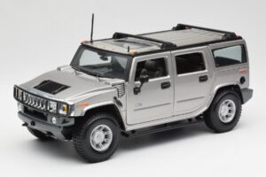 Hummer H2 Argent Maisto 1:18 7449569 Métal