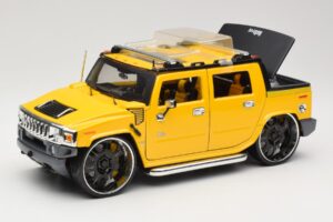 Hummer H2 SUT Concept Jaune Maisto 1:18 31067 Métal