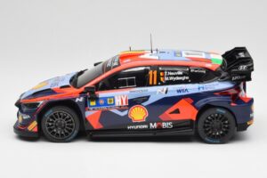 Hyundai i20 N Rally1 WRC #11 T. Neuville / M. Wydaeghe Central European Rally Winner 2023 IXO 1:18 18RMC193 Métal — image 3 sur 6
