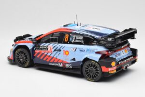 Hyundai i20 N Rally1 WRC #8 O. Tänak / M. Järveoja Rally Monte Carlo Night Version 2024 IXO 1:18 18RMC195 Métal — image 5 sur 6