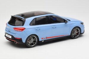 Hyundai i30 N Bleu Clair MCG 1:18 MCG18503 Métal — image 2 sur 6