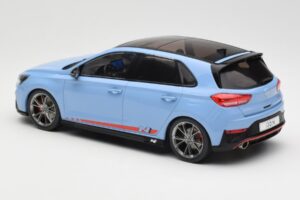 Hyundai i30 N Bleu Clair MCG 1:18 MCG18503 Métal — image 5 sur 6
