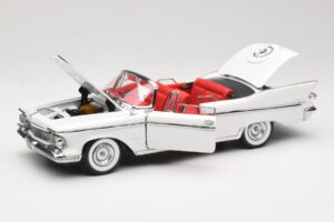 Imperial Crown Cabriolet Blanc Road Signature 1:18 20138 Métal — image 2 sur 8