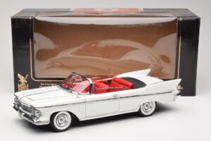 Imperial Crown Cabriolet Blanc Road Signature 1:18 20138 Métal — image 8 sur 8