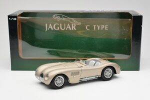 Jaguar C-Type Bronze AUTOart 1:18 73502 Métal — image 8 sur 8