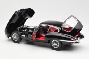 Jaguar E-Type 3.8 Series 1 Noir Kyosho 1:18 08954BK Métal — image 5 sur 8