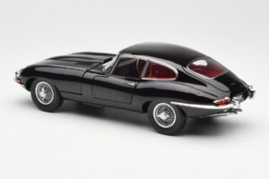 Jaguar E-Type 3.8 Series 1 Noir Kyosho 1:18 08954BK Métal — image 7 sur 8