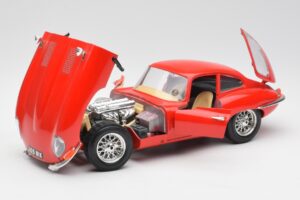Jaguar E-Type Rouge Bburago 1:18 3018 Métal — image 2 sur 8