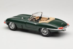 Jaguar E-Type Series 1 Roadster Vert Bburago 1:18 3016-M1 Métal — image 7 sur 8