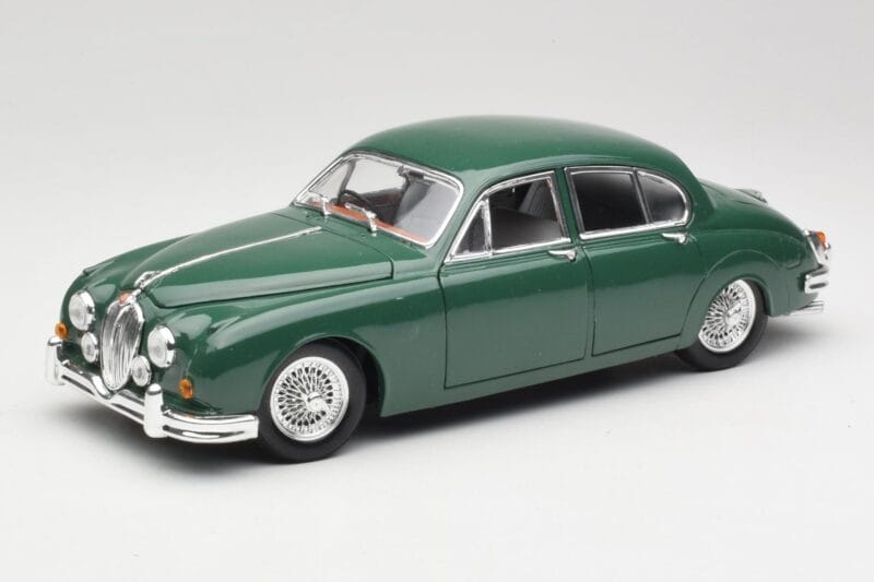 Jaguar Mark II British Racing Vert & Intérieur Bleu Maisto 1:18 59001 Métal