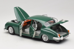 Jaguar Mark II Vert Tchibo 1:18 49420 Métal — image 5 sur 8