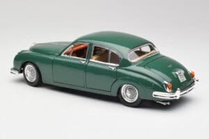 Jaguar Mk II British Racing Vert Maisto 1:18 50287 Métal — image 7 sur 8
