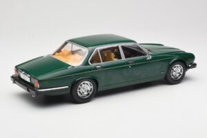 Jaguar XJ Series III Vert Foncé MCG 1:18 MCG18175 Métal — image 2 sur 6