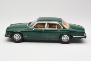 Jaguar XJ Series III Vert Foncé MCG 1:18 MCG18175 Métal — image 3 sur 6