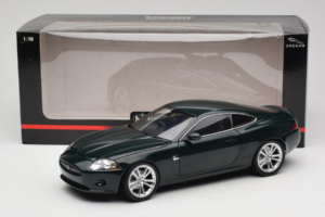 Jaguar XK X150 Vert Minichamps 1:18 153130503 Métal — image 8 sur 8